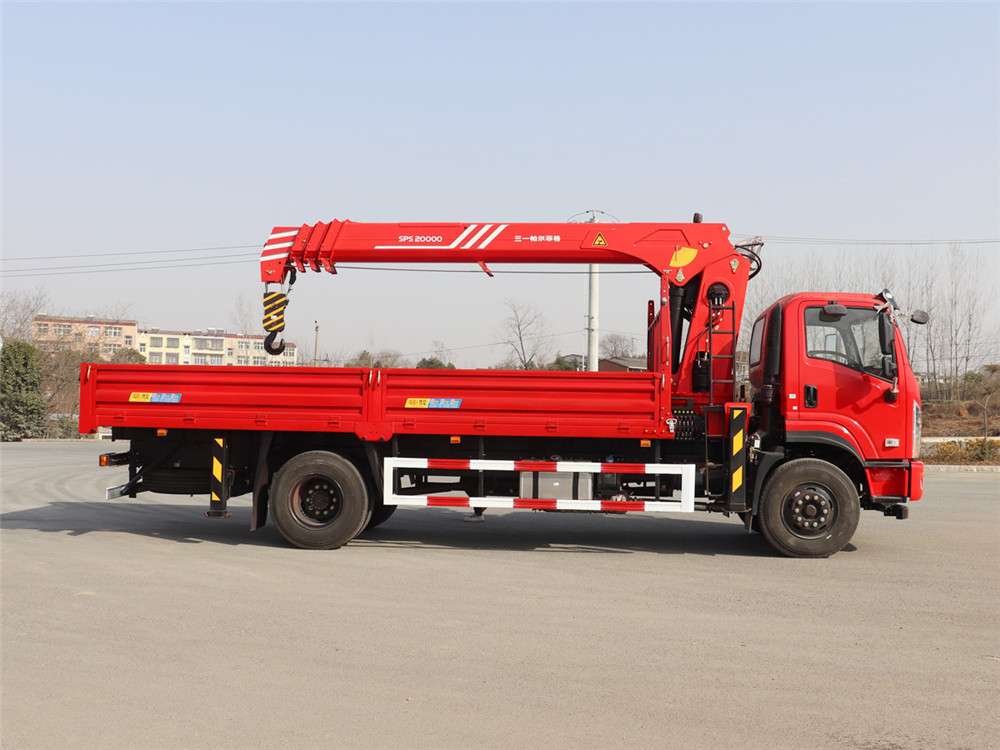 東風暢行D1單排單橋三一8噸4節(jié)臂隨車吊